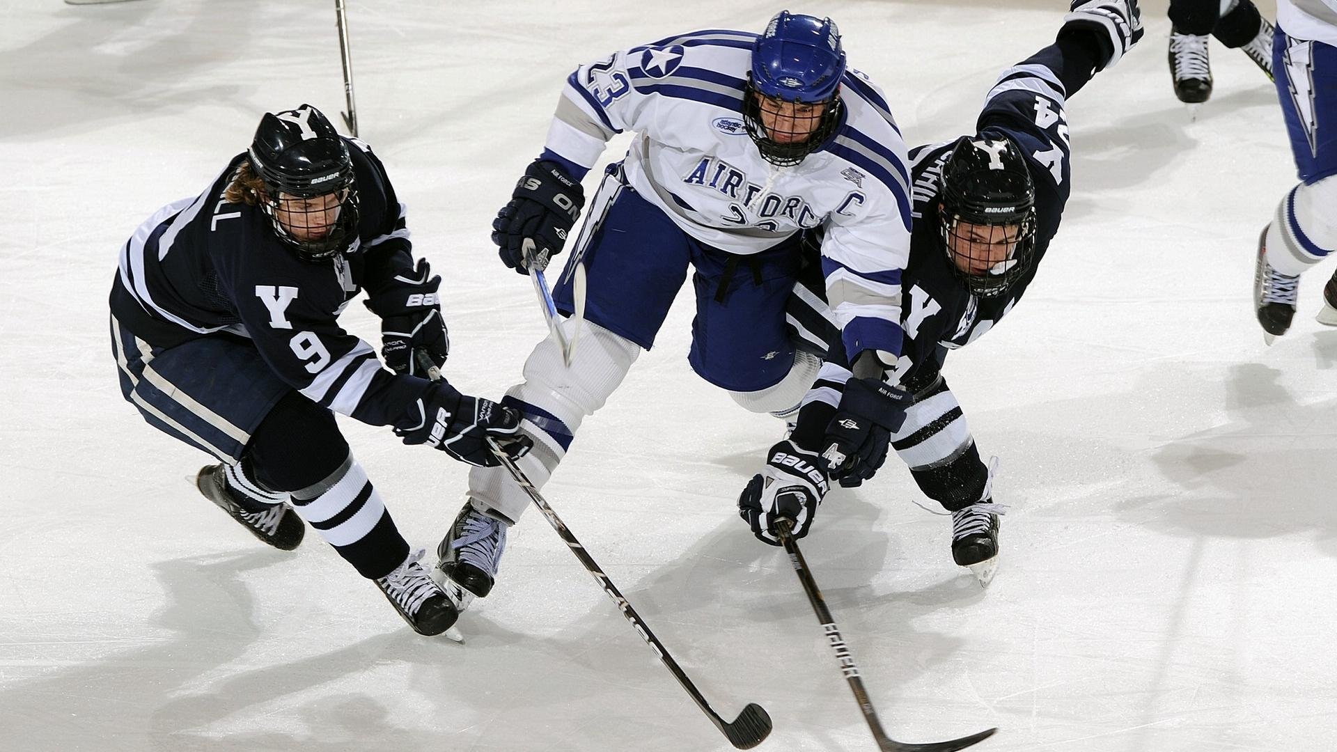 开云电竞app-阵型揭秘:赛季中最流行的五大战术!,新赛季打法